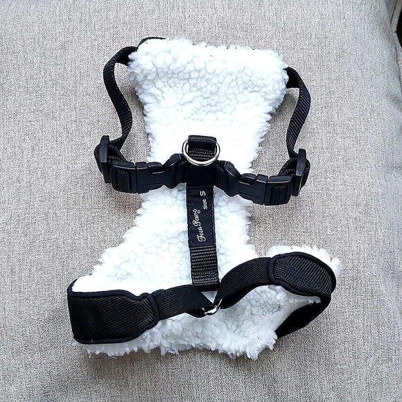 Four Paws Dog Four Paws Dog Harness Poshmark